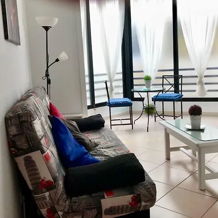 Cozy Cute Beach Апартаменты *